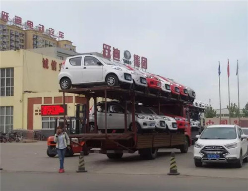 電動(dòng)轎車