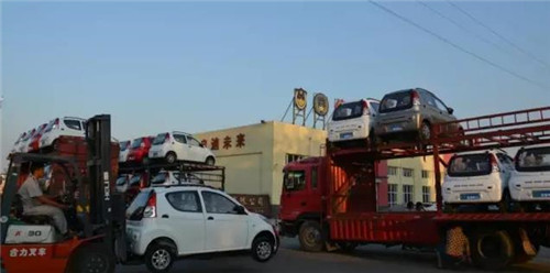 電動(dòng)轎車